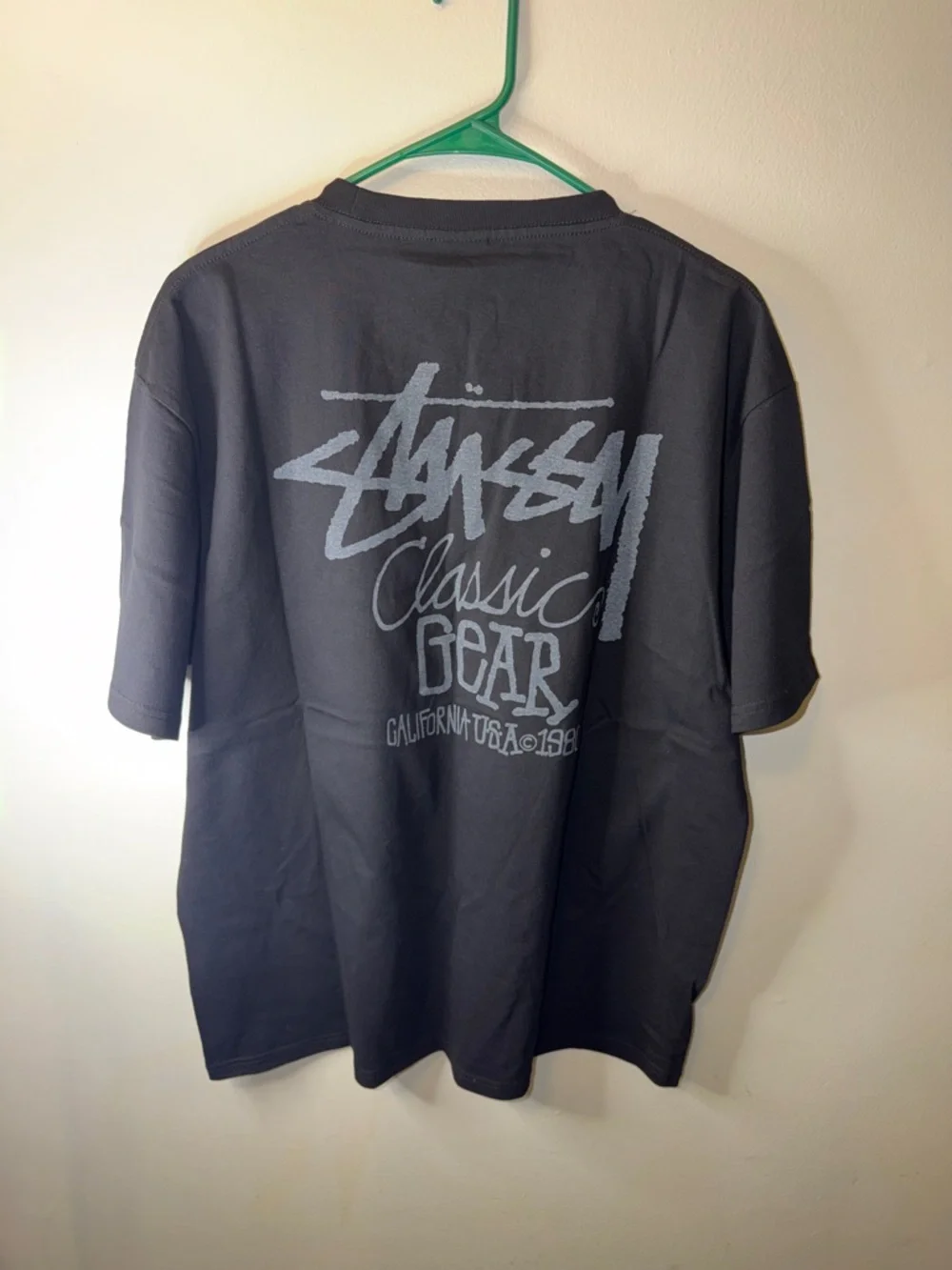 100% Authentic Brand New Stussy Short Sleeve “Classic Gear” T Shirt Men’s Large - Picture 3 of 7